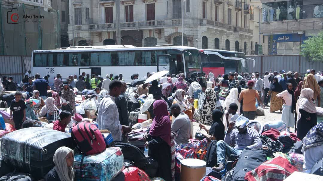 تفويج 1225 سودانياً من مصر