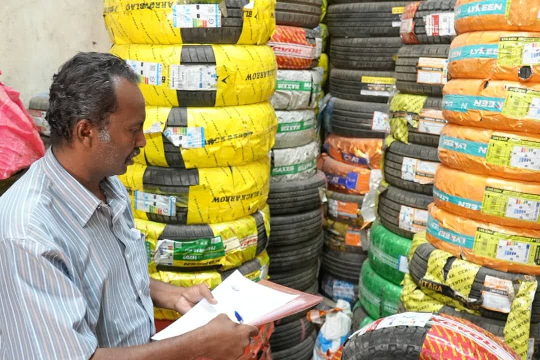 المواصفات بنهر النيل  85% من الحوادث بسبب الإطارات