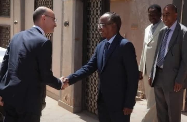 لجنة الحوار السوداني تستقبل المبعوث الفرنسي الخاص للسودان